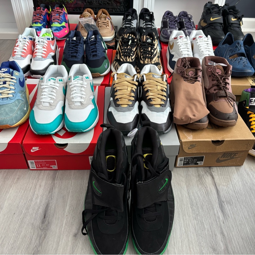 32 Pair Sneaker Lot Various Sizes First Image New Second Image Preowned